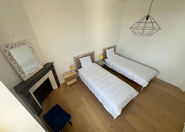 Superbe Duplex T4, Au Coeur De Batz, A Pied ! アパート バツ・シュル・メール