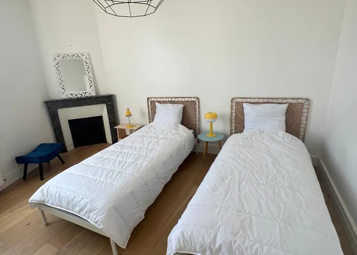 아파트 Superbe Duplex T4, Au Coeur De Batz, A Pied ! *