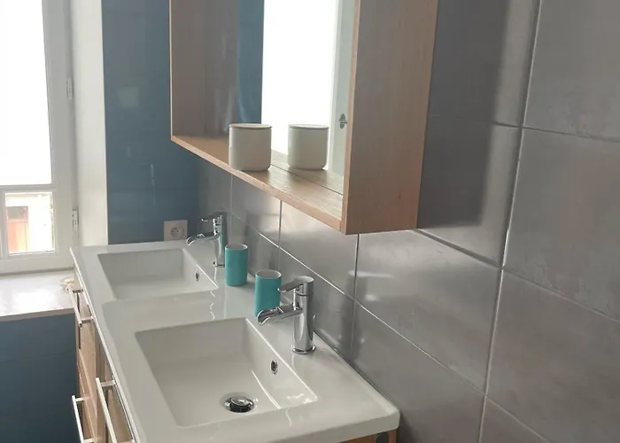 Superbe Duplex T4, Au Coeur De Batz, A Pied ! Apartment